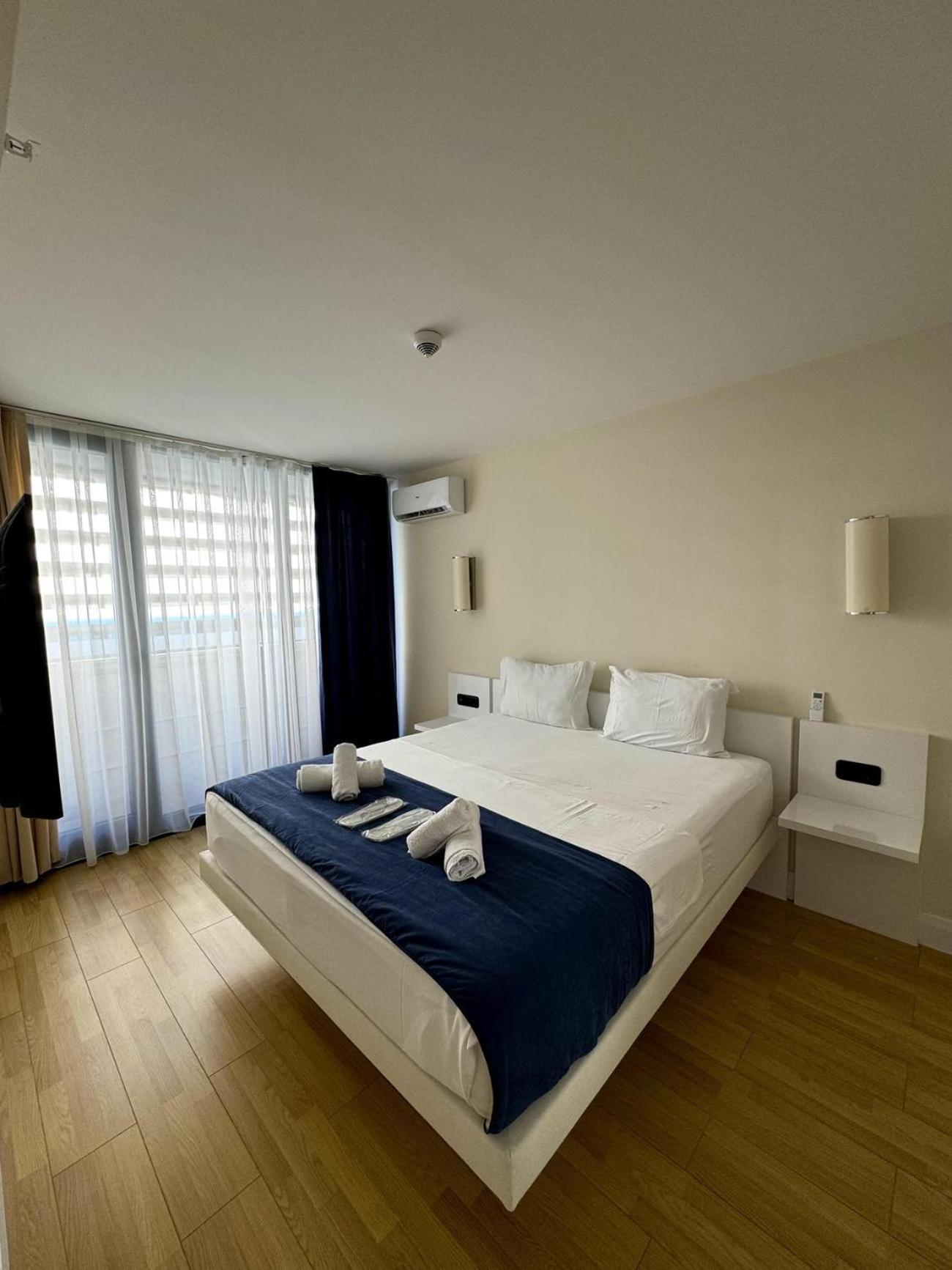 Orbi City Oasis Premium Apartment Batumi Esterno foto